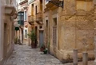 Maltese Architecture - Street in Vittoriosa