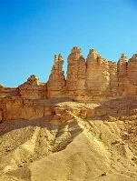 Saudi Geography - Rocks in the desert